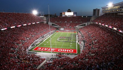 开云APP-巴伦西亚惊险战平，主场难以取胜，巴伦西亚市