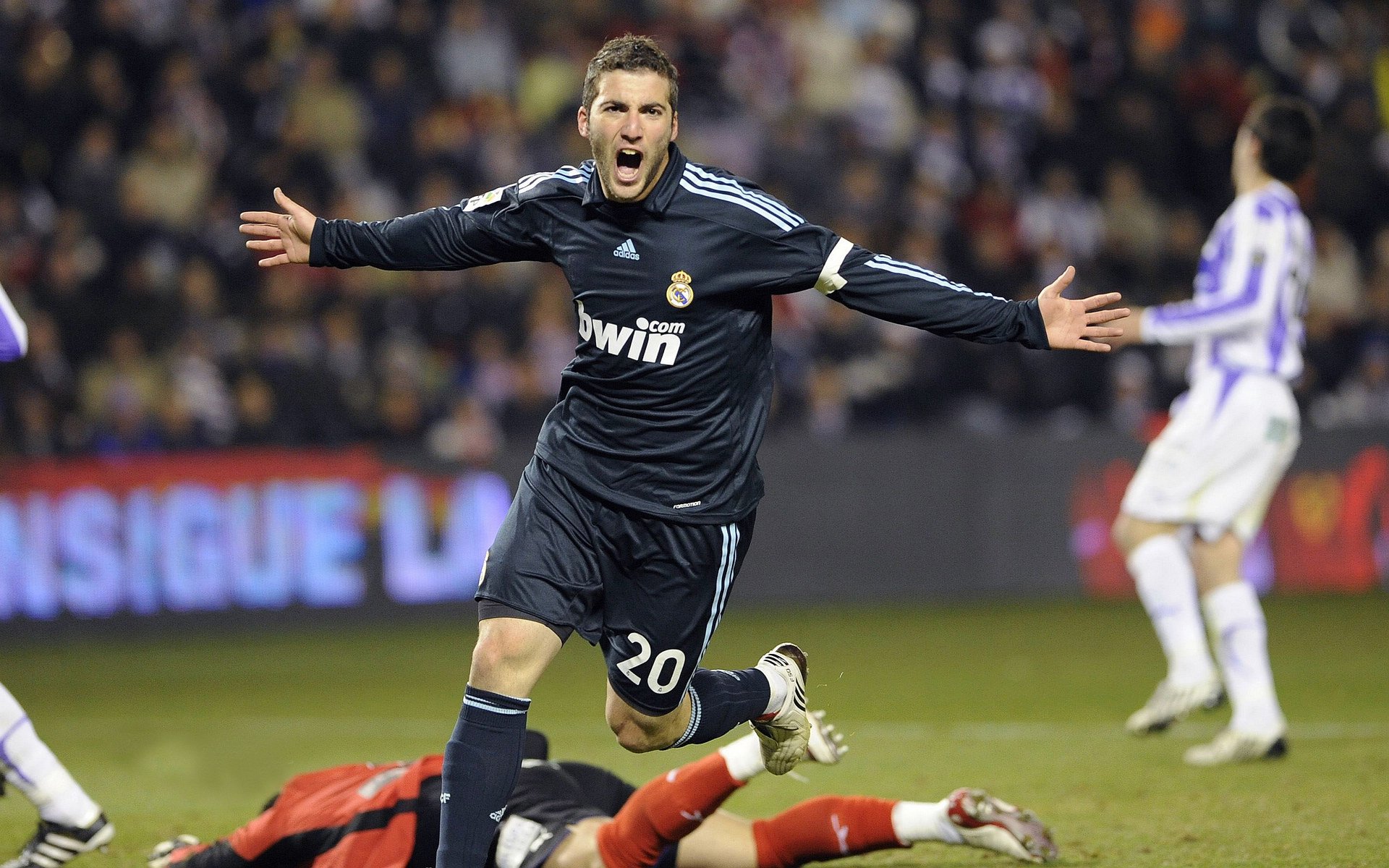 哈基米在巴黎奥运会男足比赛中展现出强大的领导力，哈基米 皇马